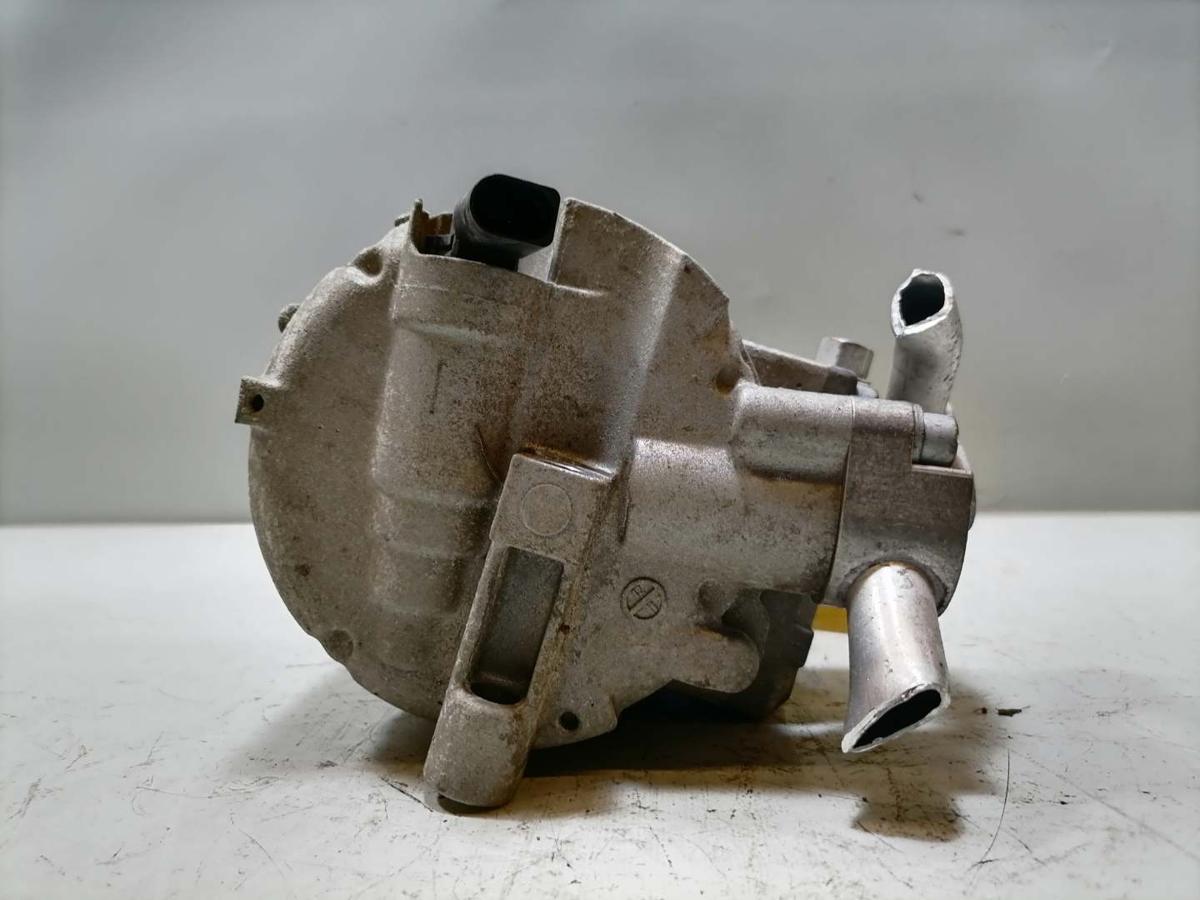 VW Golf 5 original Klimakompressor 1,6 75KW Bj.2004 VW Golf 5 original Klimakompressor 1,6 75KW Bj.2004